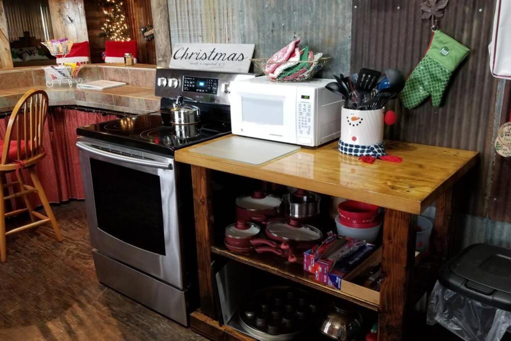 Rural Life On A Real Christmas Tree Farm! Hallmark Experience! Ozark Exterior photo