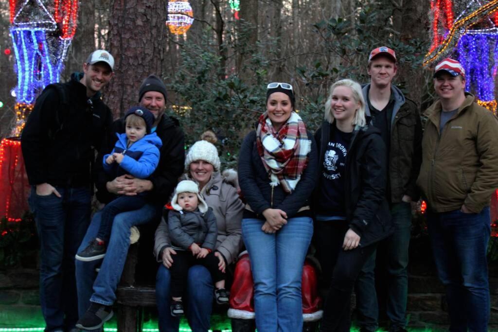 Rural Life On A Real Christmas Tree Farm! Hallmark Experience! Ozark Exterior photo