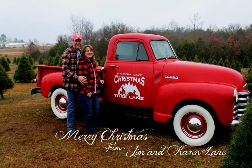Rural Life On A Real Christmas Tree Farm! Hallmark Experience! Ozark Exterior photo